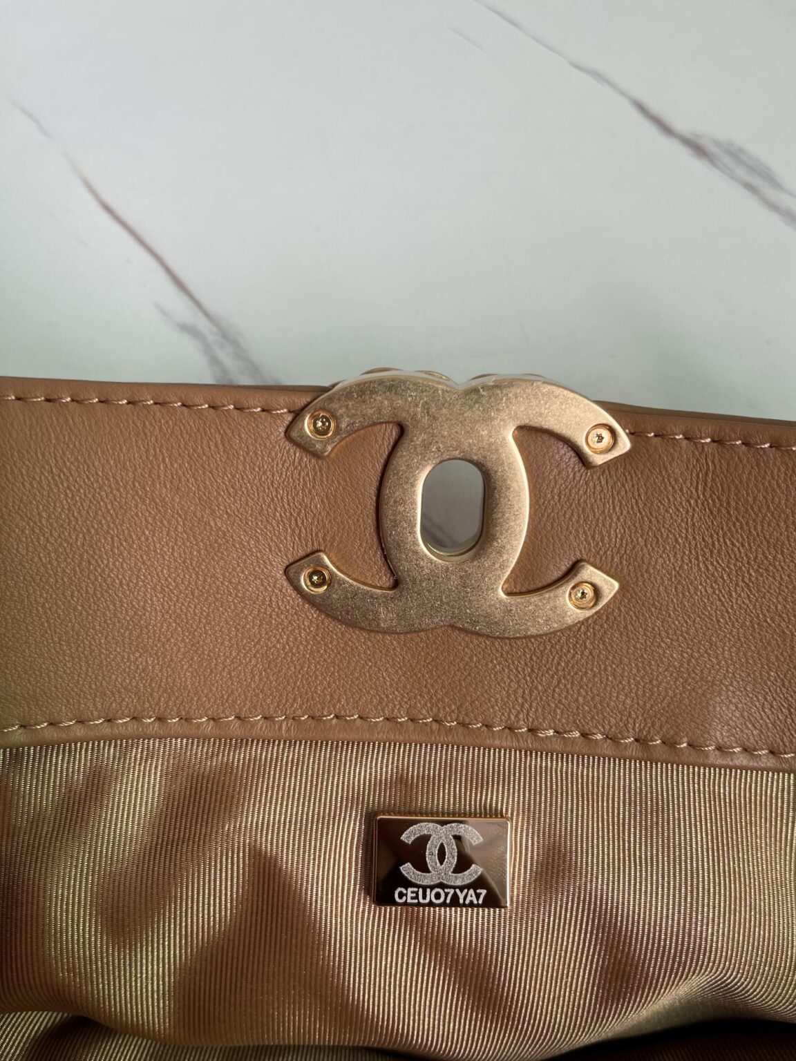 CHANEL 19 SHOPPING BAG 3519 - 画像 (5)