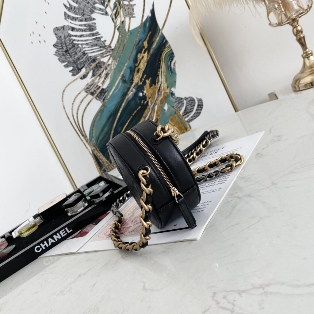 CHANEL 19 CLUTCH WITH CHAIN 0945 - 画像 (9)