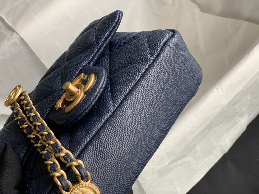 Chanel MINI CLASSIC FLAP BAG 3368 - 画像 (6)