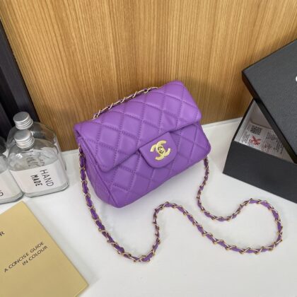 CHANEL スタイリッシュなバッグ 03 zm