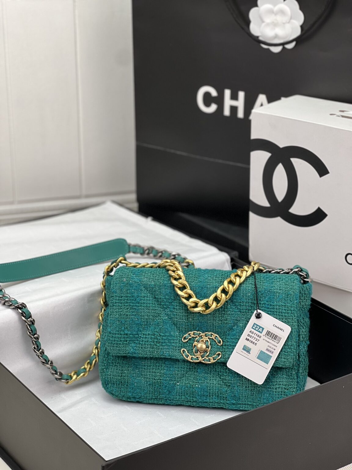CHANEL 19 HANDBAG AS1161 - 画像 (10)