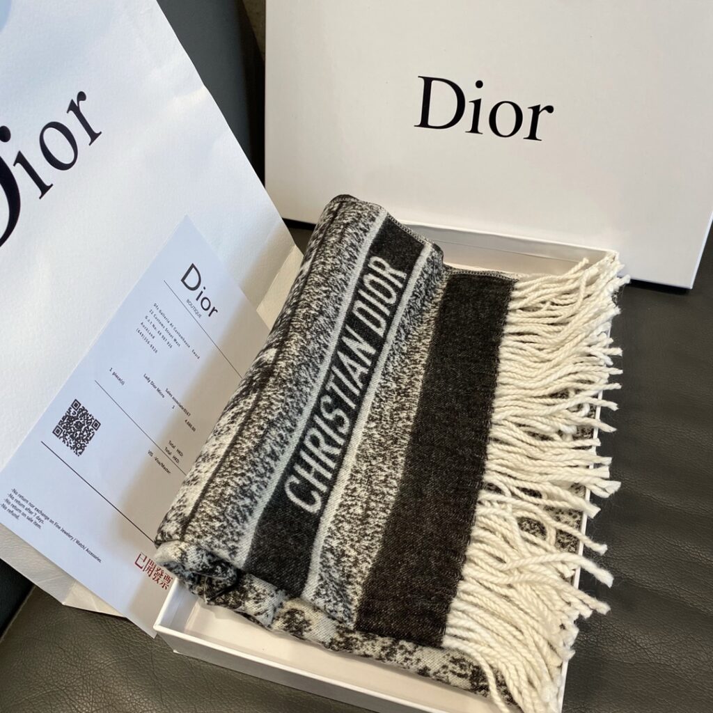 Dior（ディオール） リバーシブルスカーフ - 画像 (3)