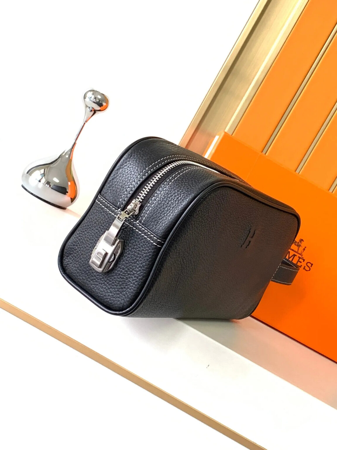 【HERMES 公式旗艦店】エルメス クラッチバッグ 当日出荷 好評に付き再入荷！27*15*10CM - 画像 (5)