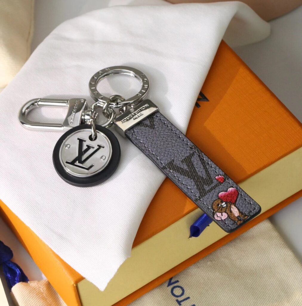 LV Louis Vuitton バッグペンダント キーホルダー 69 zm - 画像 (2)