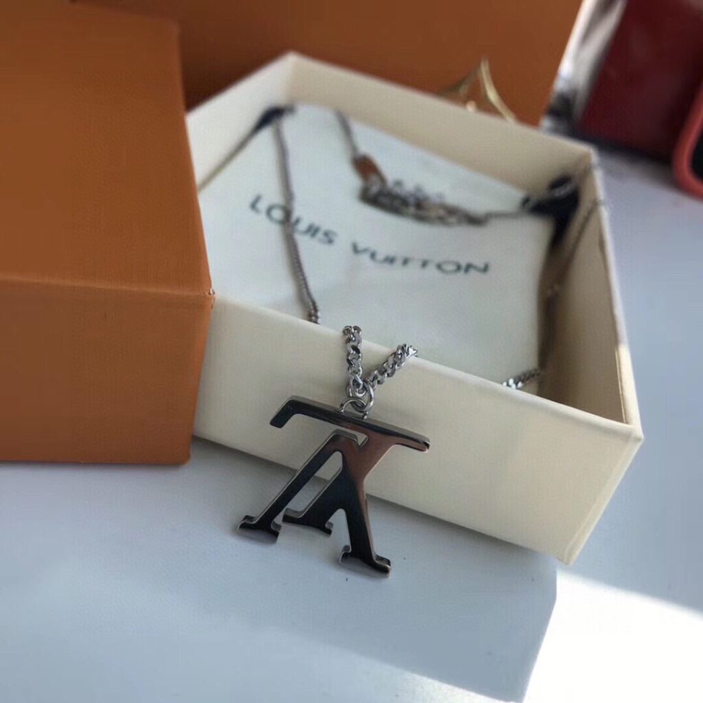 LOUIS VUITTON（ルイヴィトン）LV ネックレス - 画像 (10)
