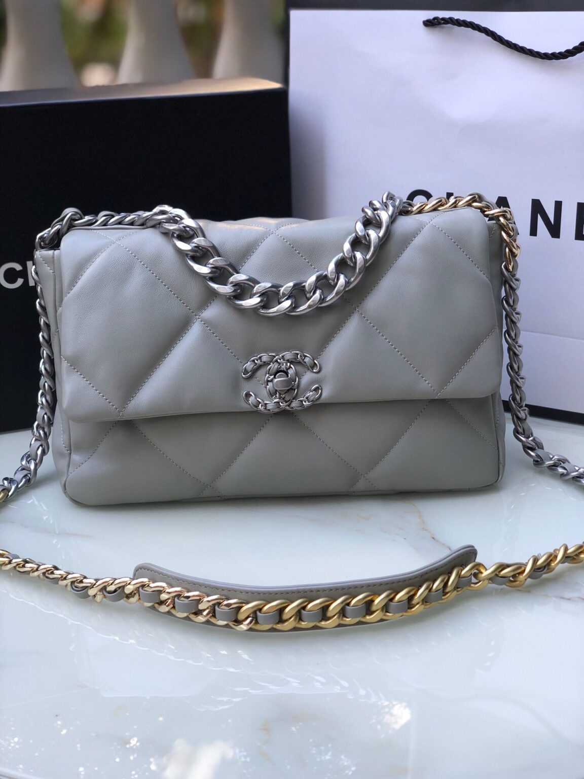 Chanel 19 medium 1161 - 画像 (10)