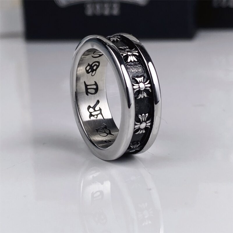 Chrome Hearts（クロムハーツ）クロスカービングリング - 画像 (2)