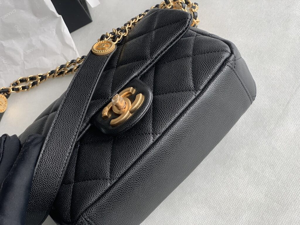 Chanel MINI CLASSIC FLAP BAG 3369 - 画像 (5)