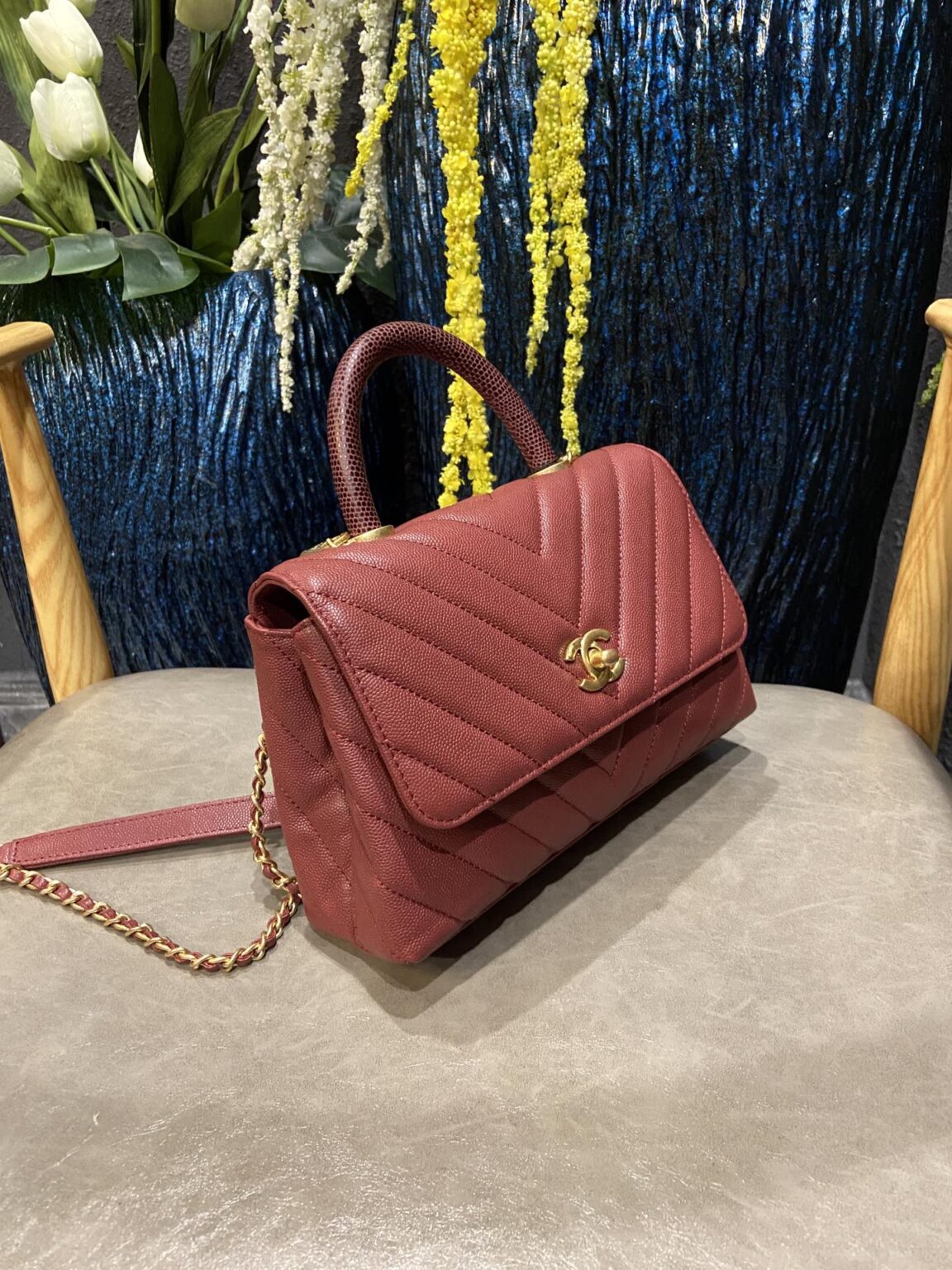 Chanel Cowhide handbag A92990 - 画像 (3)