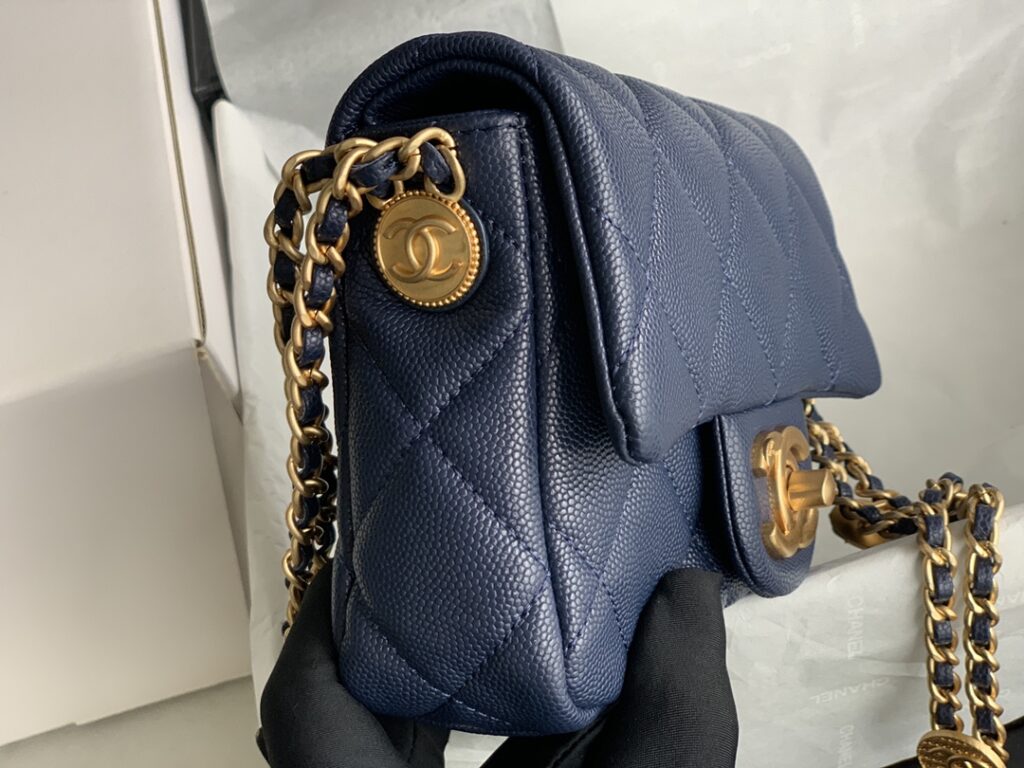 Chanel MINI CLASSIC FLAP BAG 3368 - 画像 (7)