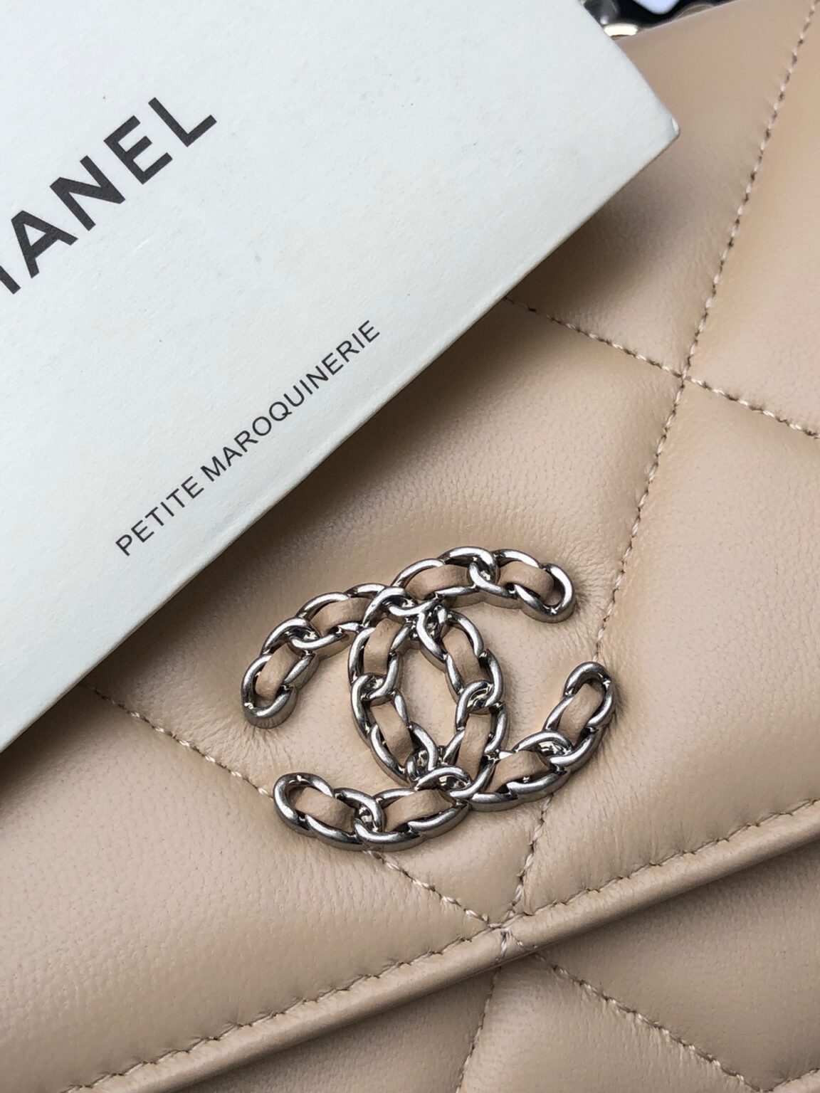 CHANEL 19 WALLET ON CHAIN 0957 - 画像 (7)