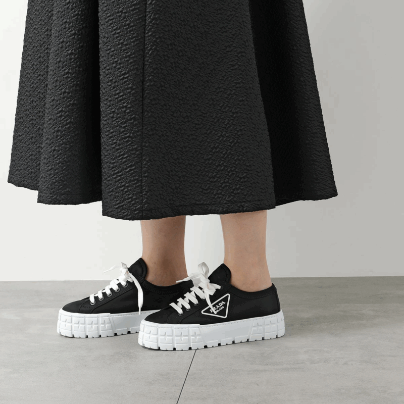 Prada　レディースアイテム≫シューズ≫スニーカー≫ローカット - 画像 (5)