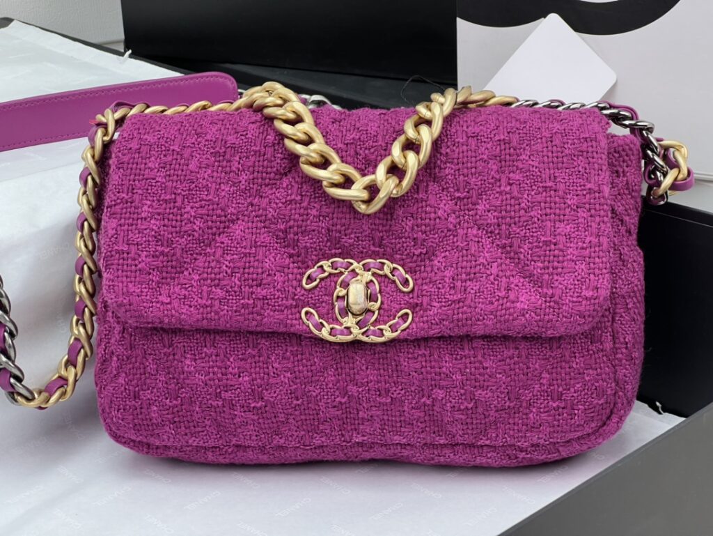 CHANEL 19 HANDBAG AS1161 - 画像 (11)