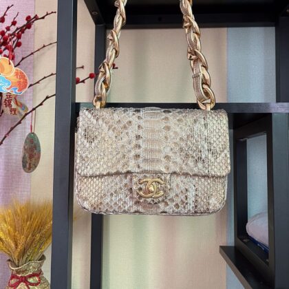 BOLSA CHANEL 2.55 PYTHON FLAP BAG AS3214
