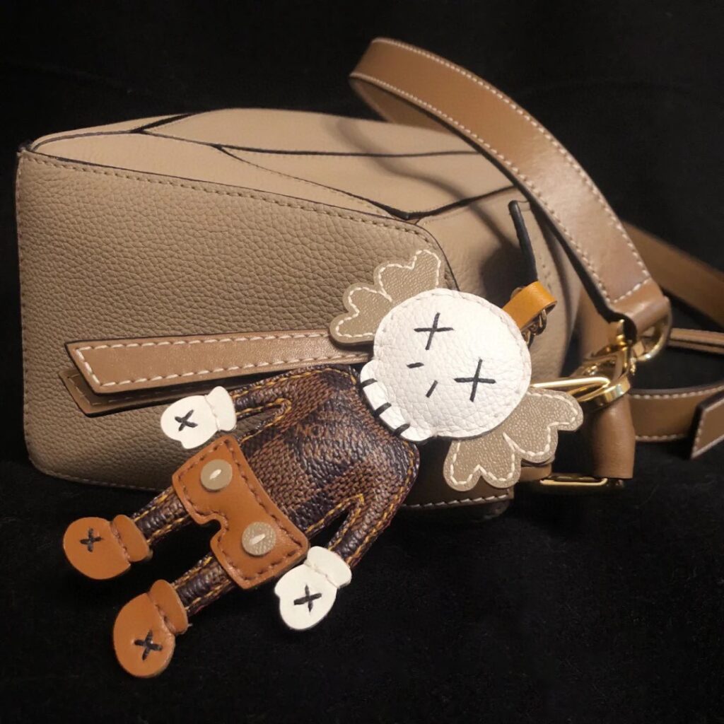 LOUIS VUITTON（ルイヴィトン）KAWS キーホルダー - 画像 (8)