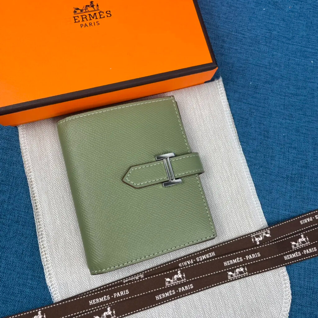 HERMÈS 財布 10カラー 10X12CM - 画像 (24)