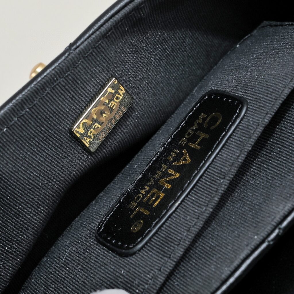 CHANEL 144C COCO HANDEL 9115 - 画像 (10)