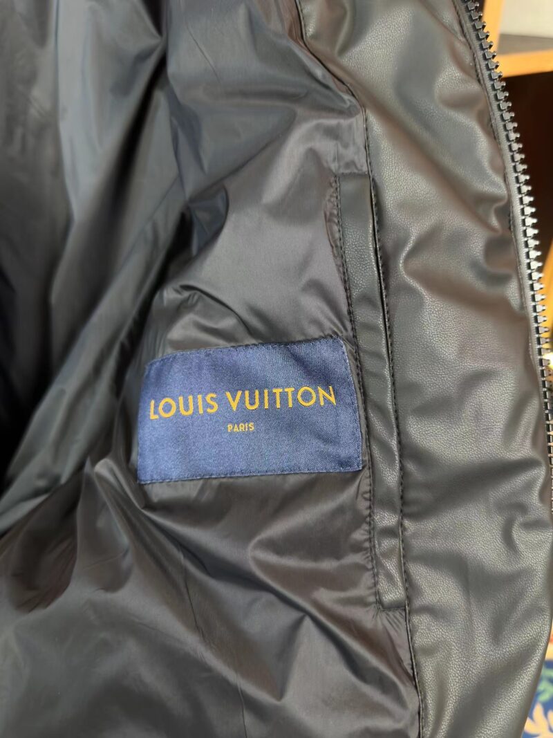 【LOUIS VUITTON】超人気 ダウンジャケット【全国送料無料】【即日出荷】 - 画像 (7)