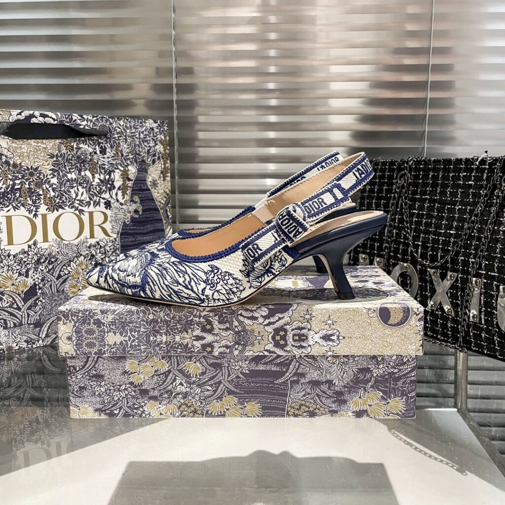 DIOR 新作刺繍ハイヒール 06zm 95759 - 画像 (4)