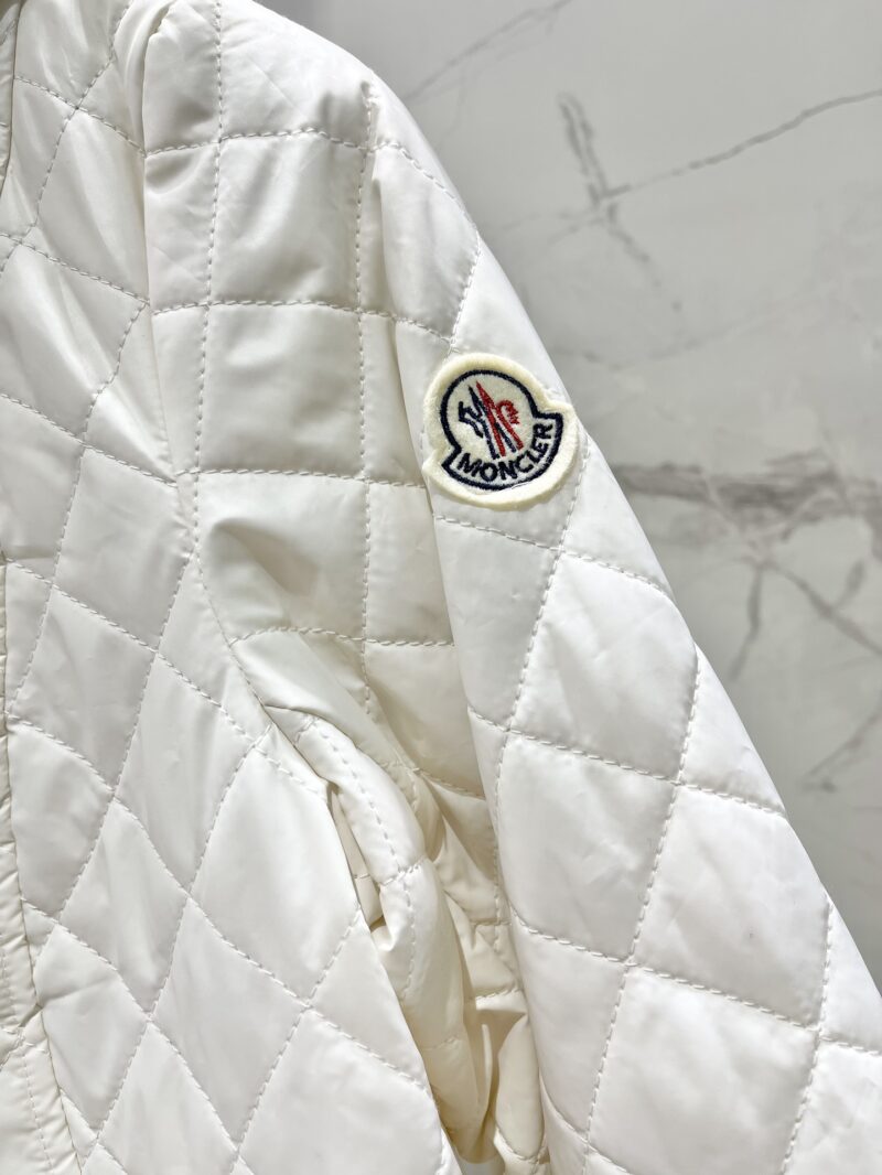 MONCLER ダウンジャケット SS96783 - 画像 (7)