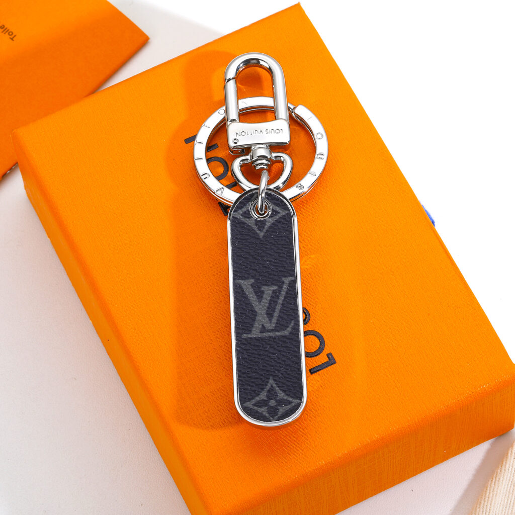 LV Louis Vuitton バッグペンダント キーホルダー09 zm - 画像 (5)