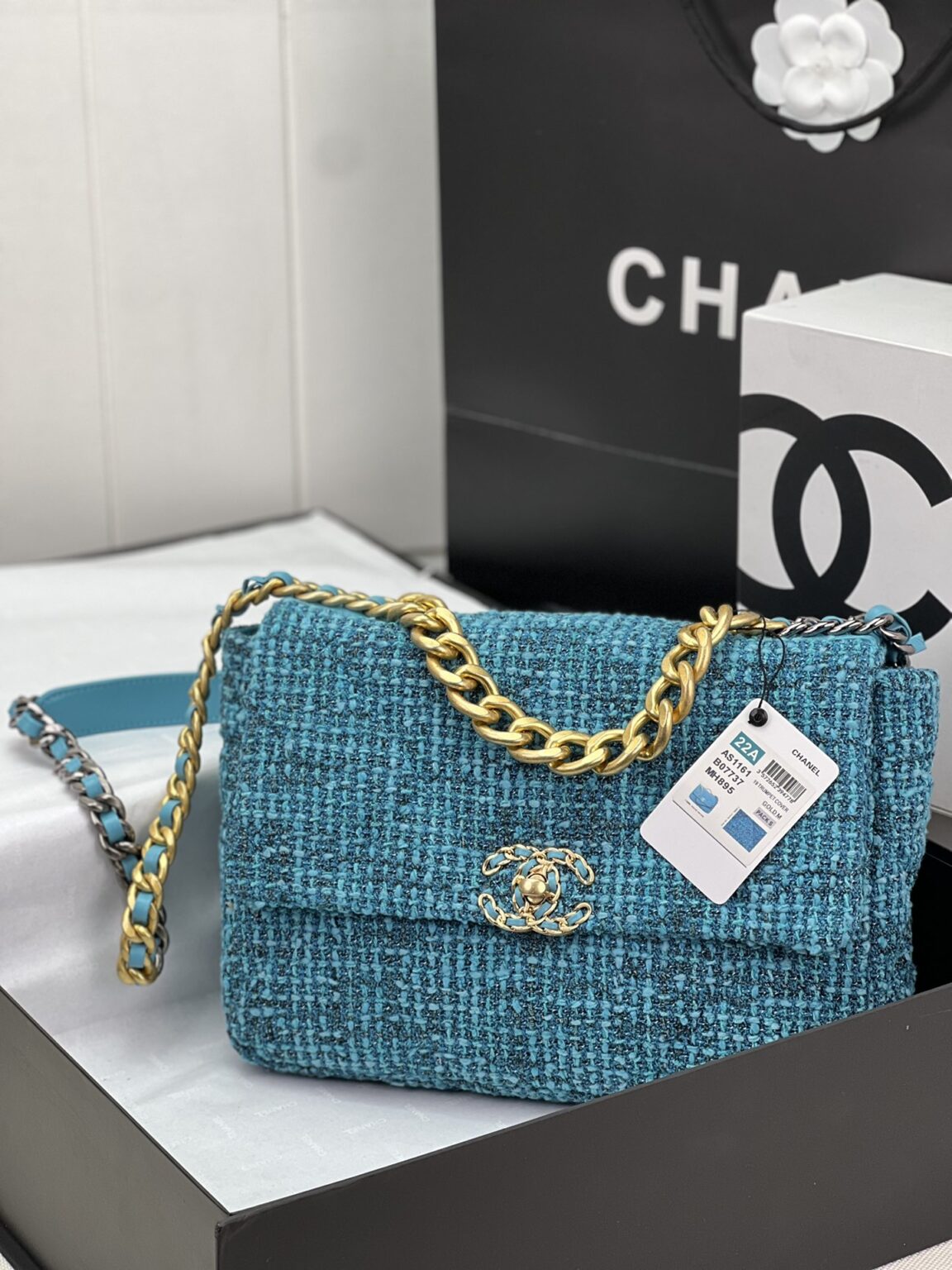 CHANEL 19 LARGE HANDBAG AS1161 - 画像 (19)