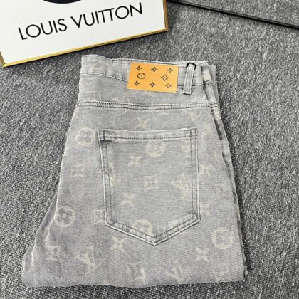 LV Louis Vuitton刺繡入りのトレンディジーンズ 04 SS102437