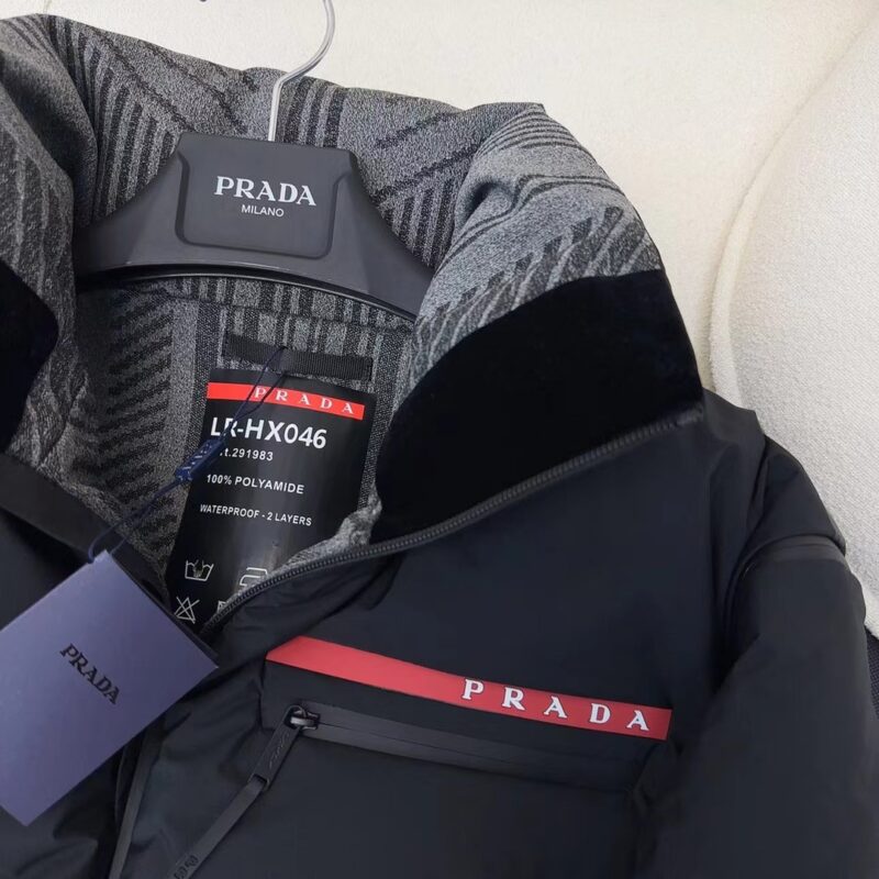 【 PRADA 旗艦店】ご好評に付き再入荷！！ - 画像 (14)