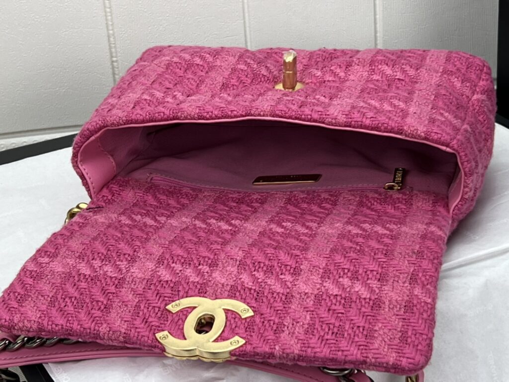 CHANEL 19 HANDBAG AS1161 - 画像 (6)