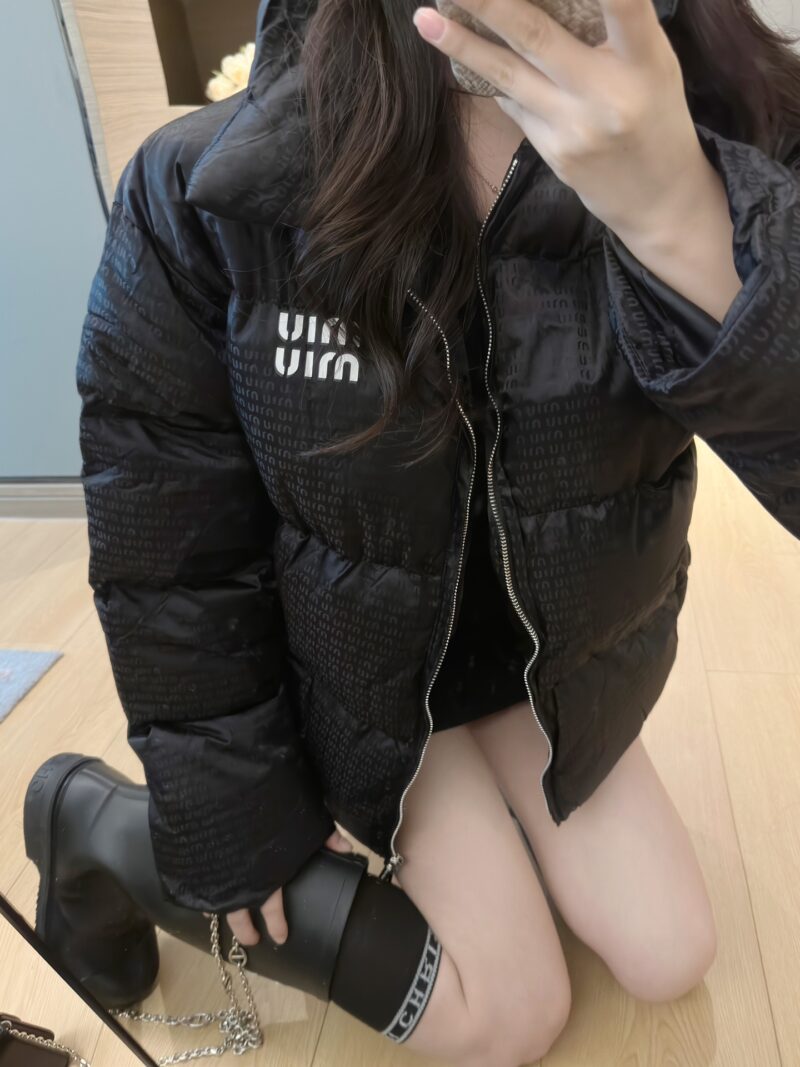 MIUMIUウンジャケット SS96435 - 画像 (3)