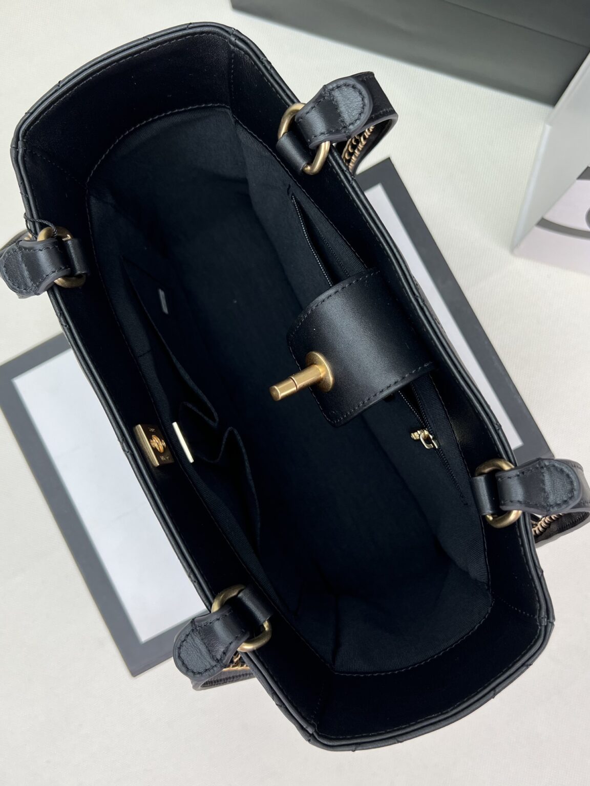 Chanel SHOPPING BAG AS3508 - 画像 (5)