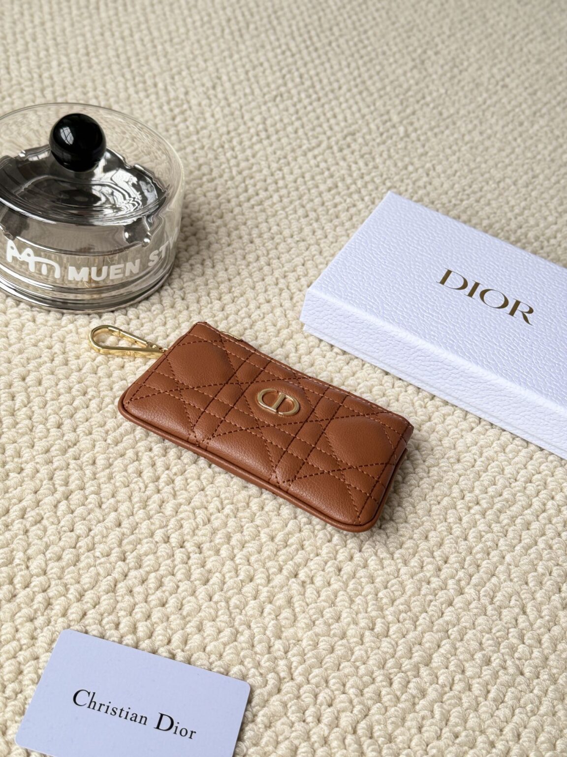 Dior 小銭入れ に飾りを付け8 zm 94914 - 画像 (4)