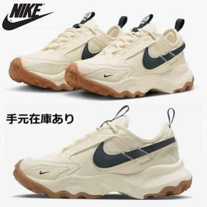 【NIKE】WMNS TC 7900