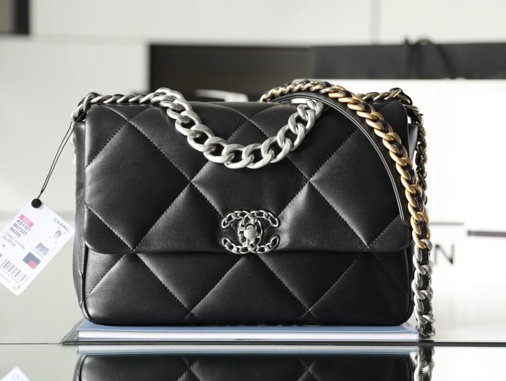 Chanel 19 AS1161 - 画像 (2)