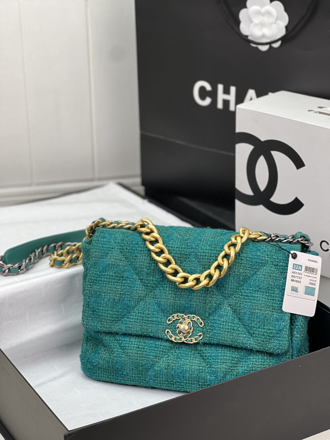 CHANEL 19 LARGE HANDBAG AS1161 - 画像 (10)