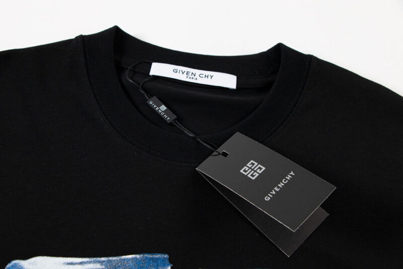 【GIVENCHY 公式旗艦店】ジバンシー Tシャツ ご好評に付き再入荷！ - 画像 (6)
