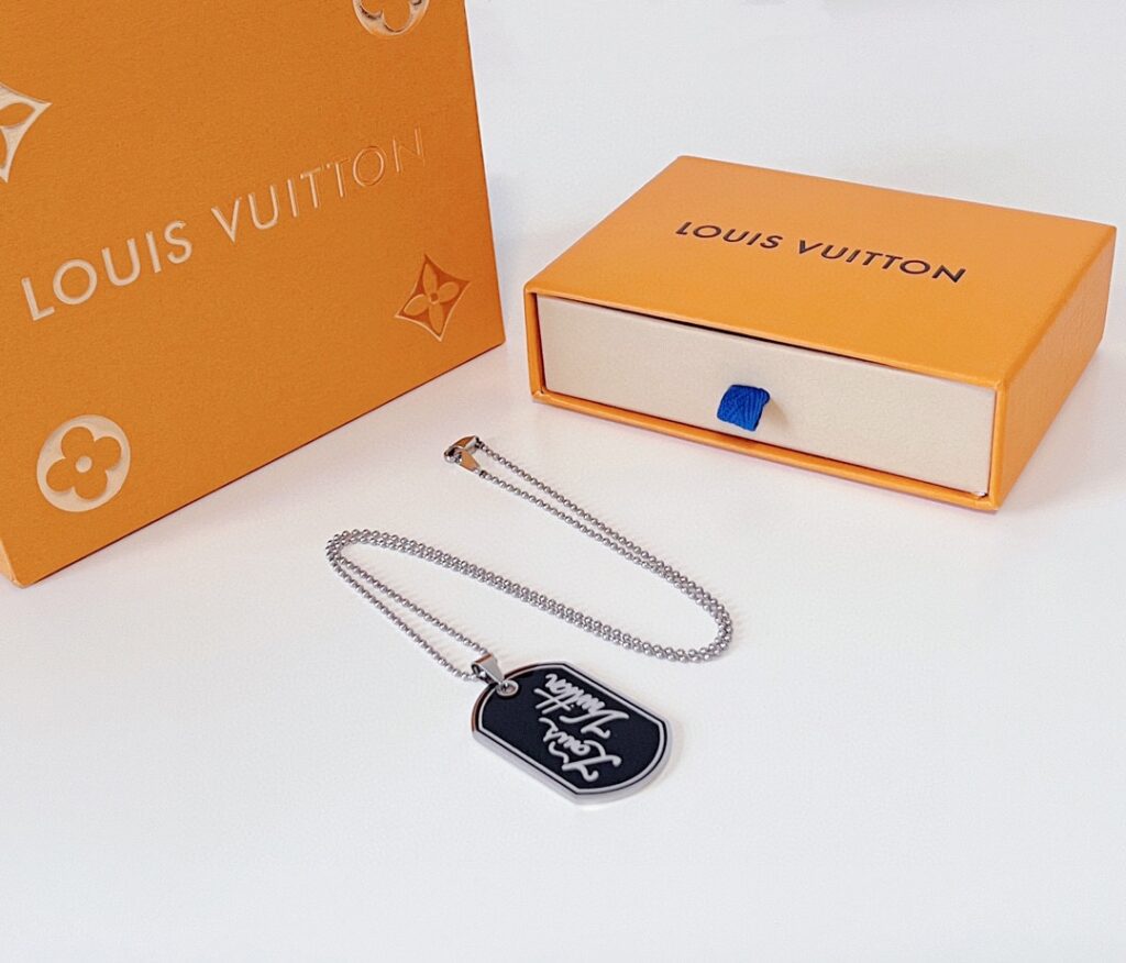 LOUIS VUITTON（ルイヴィトン） Signature Tabネックレス - 画像 (5)