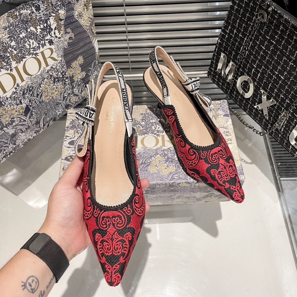 DIOR 新作刺繍ハイヒール 10zm 95759 - 画像 (5)