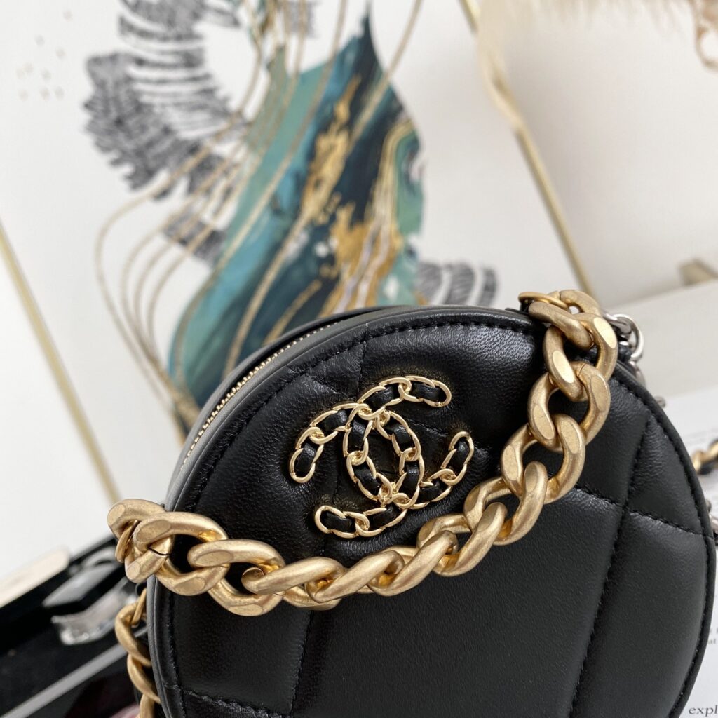 CHANEL 19 CLUTCH WITH CHAIN 0945 - 画像 (2)