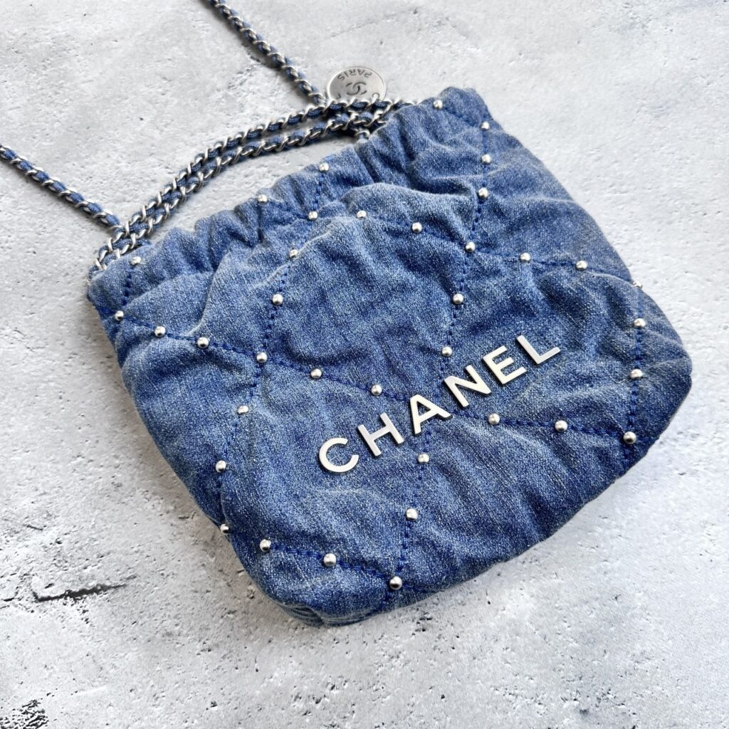CHANEL 24ss新作 完売必至 CHANEL22 ミニ ハンドバッグ AS3980 B16649 NY101 - 画像 (5)