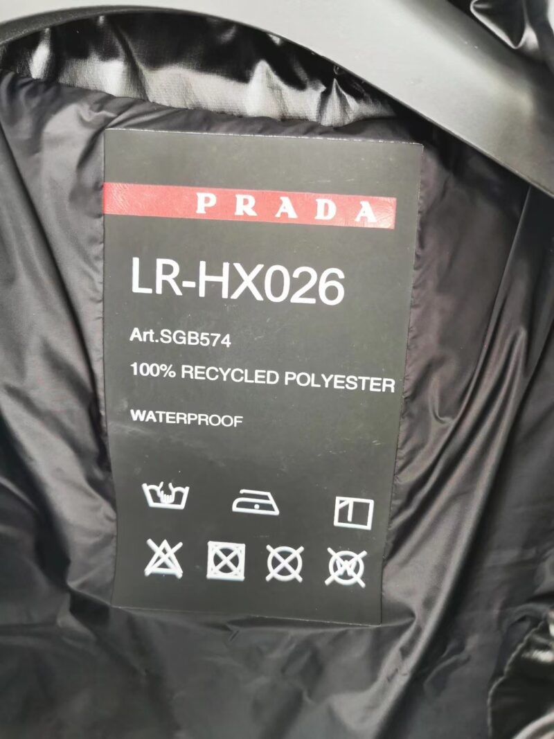 PRADA ダウンジャケット 代金引換 送料無料 おうちで試着 - 画像 (11)