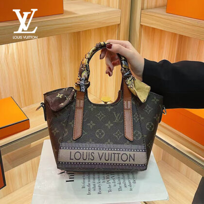 LV LOUIS VUITTON本革バッグ33 SS102949