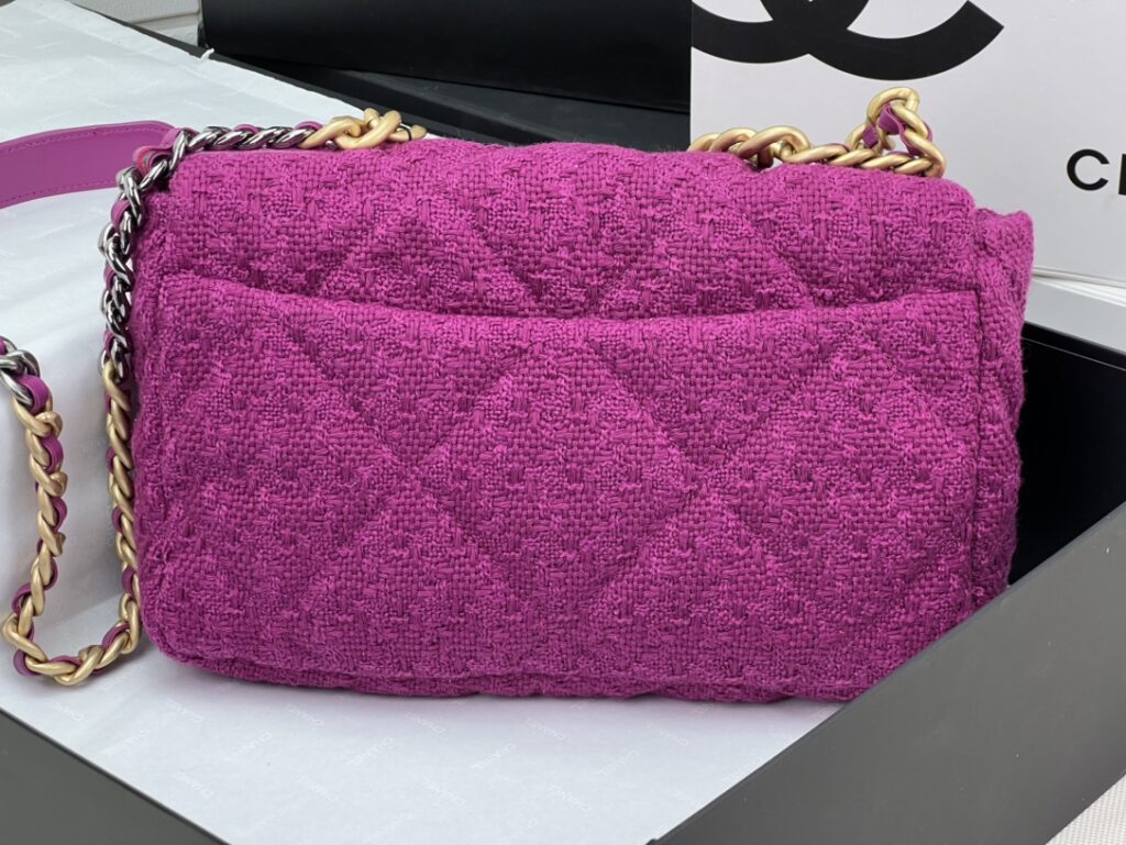CHANEL 19 LARGE HANDBAG AS1161 - 画像 (16)