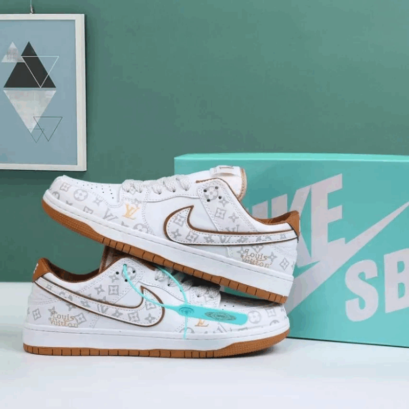 【正規品保証、公式と同じデザイン】NIKE 新作限定販売♪最新 gucci&The North Face SB LOW【海外ブランド直営店】 - 画像 (11)