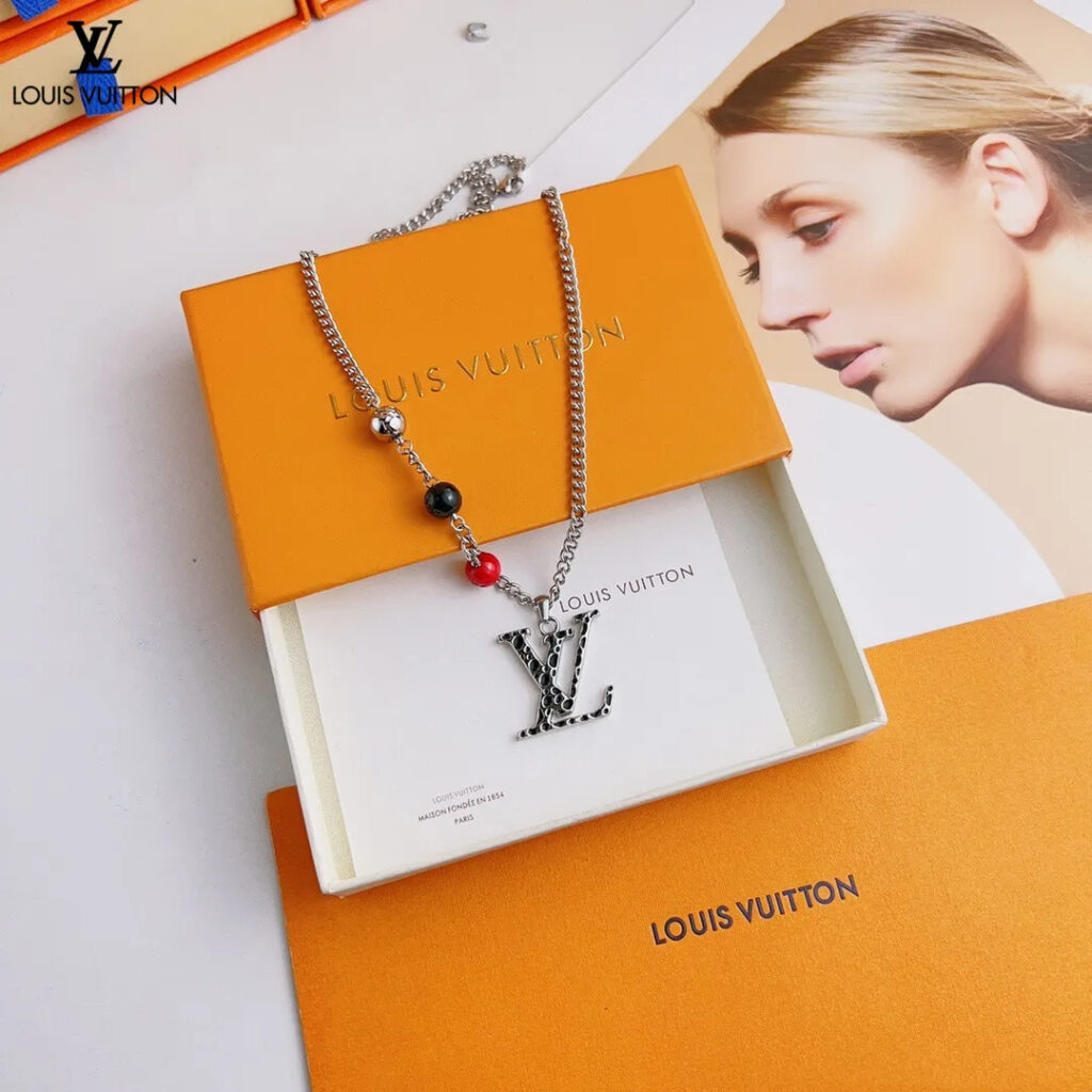 【LOUIS VUITTON】ネックレス、新しいネックレス万能シンプルファッションオーナメント