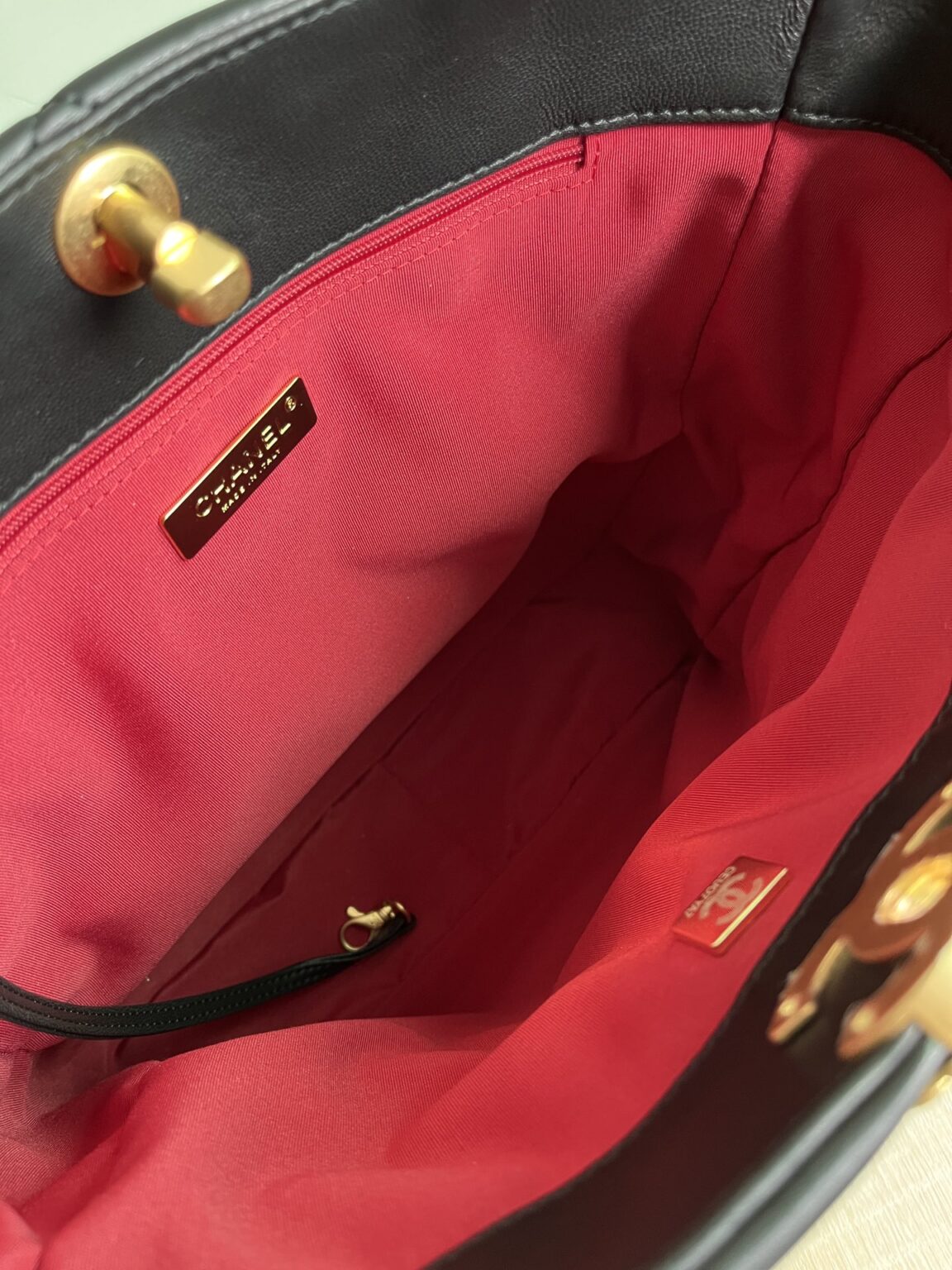 CHANEL 19 SHOPPING BAG 3519 - 画像 (3)