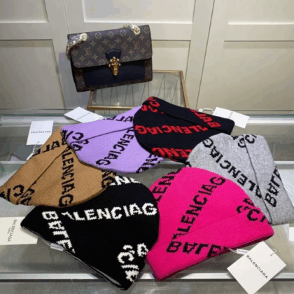 🧣秋冬の綿の帽子暖かい黒のトレンディな帽子💞【50％割引+送料無料】