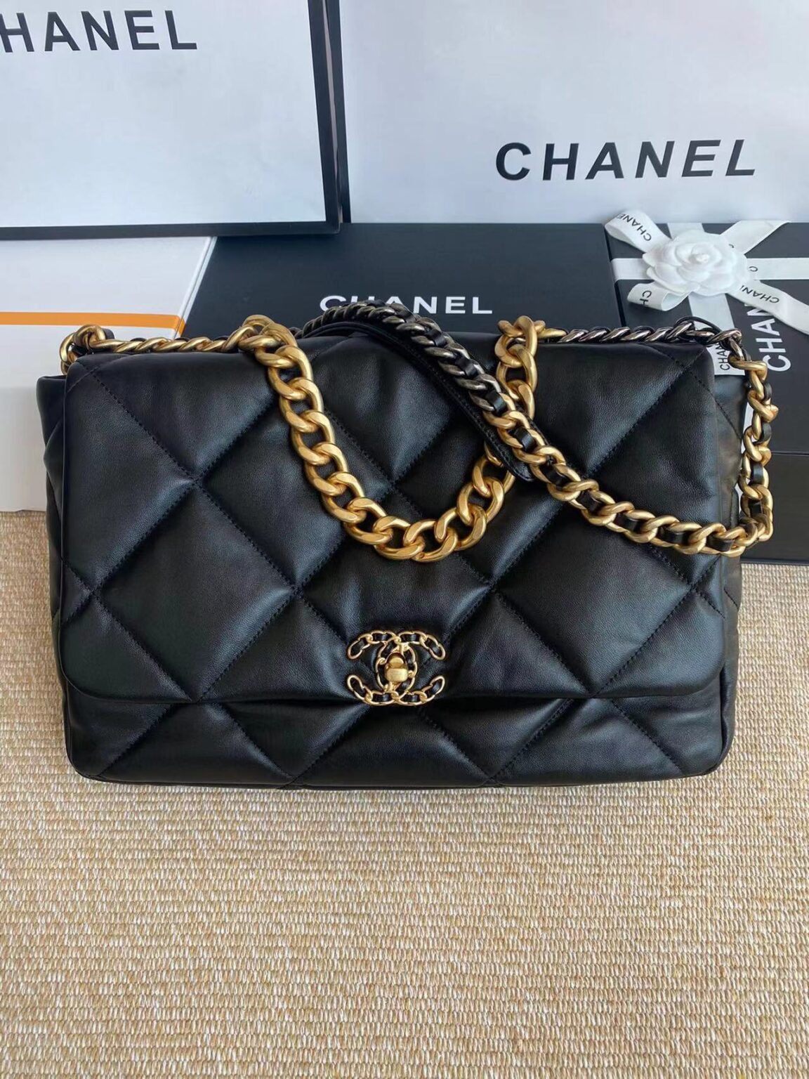 CHANEL 19 MAXI - 画像 (10)