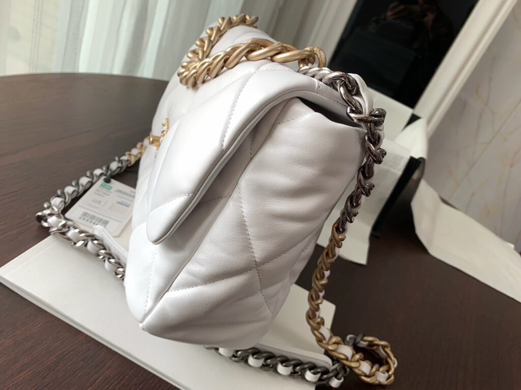 Chanel 19 medium 1161 - 画像 (13)