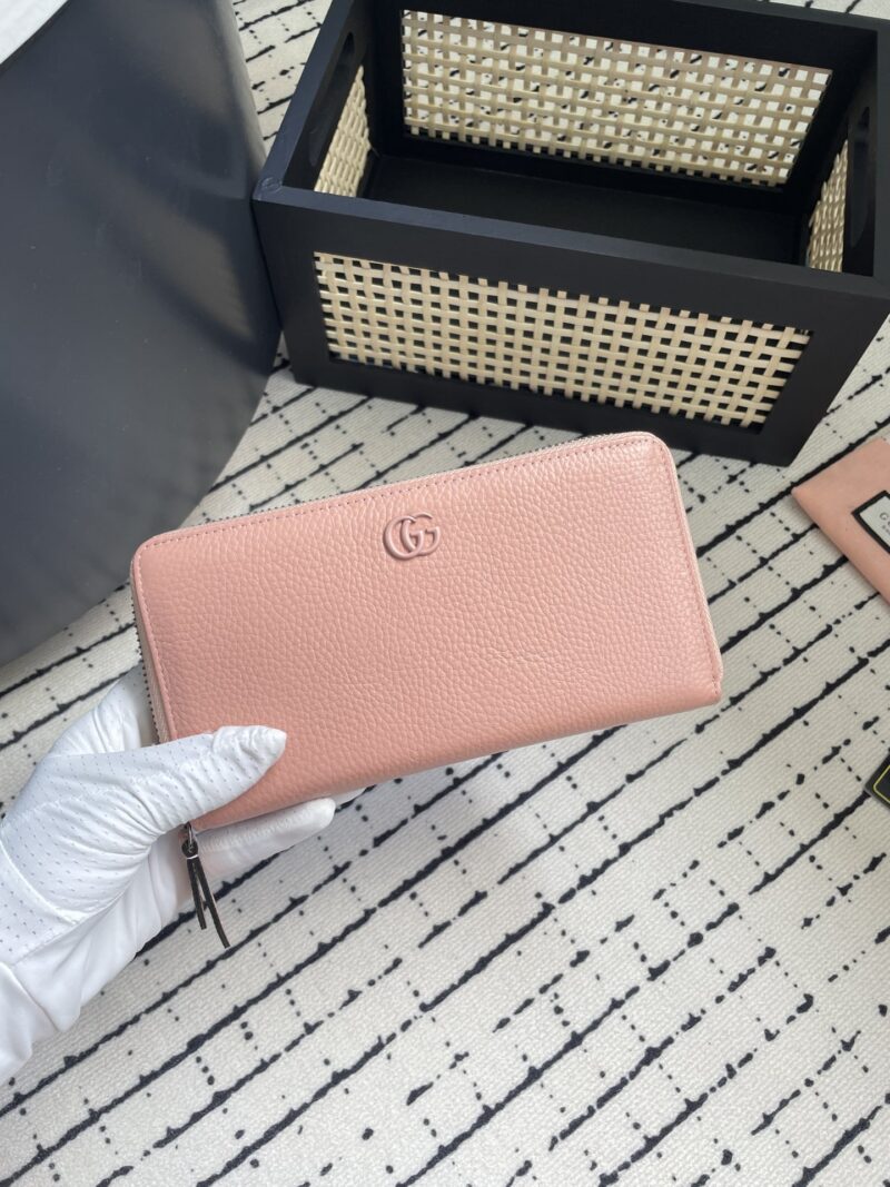 GUCCI 新作財布です 23 zm 95519
